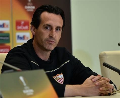 The role of midfielder, always inside the back four. Qui est Unai Emery, le probable nouvel entraîneur du PSG ...