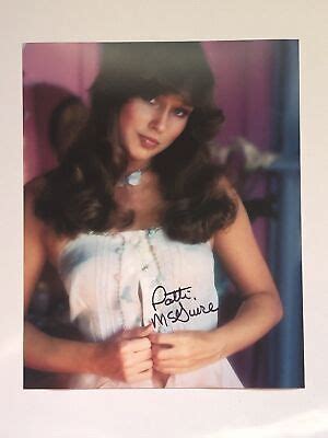 PATTI MCGUIRE AUTOGRAPHED Photo Playboy Playmate Of The Year PMOY