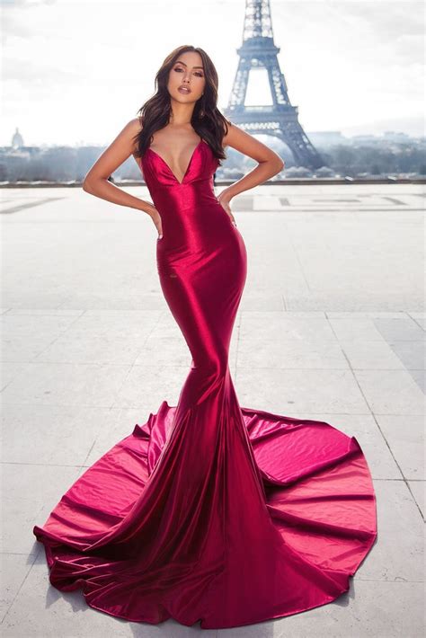 Mermaid Style Evening Dress With Lace Up Backless Loveangeldress