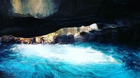 Un Turista Británico Muere Al Ser Arrastrado Por El Mar En Una Cueva