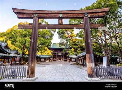 Japan Tokyo Meiji Jingu Shinto Shrine Hi Res Stock Photography And