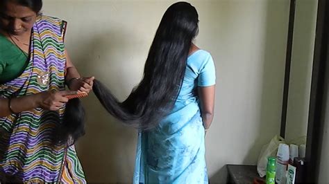 How To Brush Others Long Hair How To Brush Long Hair Properly Diy Damage Free Hair Brushing