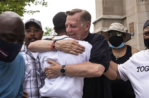 Rev Michael Pfleger Cleared To Return To St Sabina After Investigation Into Allegations Of Sex