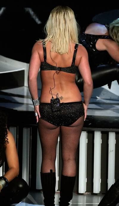 Britney Spears 2007 Mtv Video Music Awards Performance Video And Pics