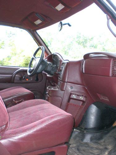 We're sorry, our experts haven't reviewed this car yet. Buy used 1996 96 GMC Safari AWD All Wheel Drive Cargo Van ...