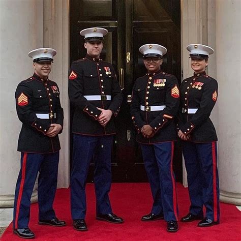 Just A Quick Pic Of The Remarkable Marines Who Serve At The Trump White