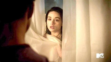 Crystal Reed Nude Pics Page
