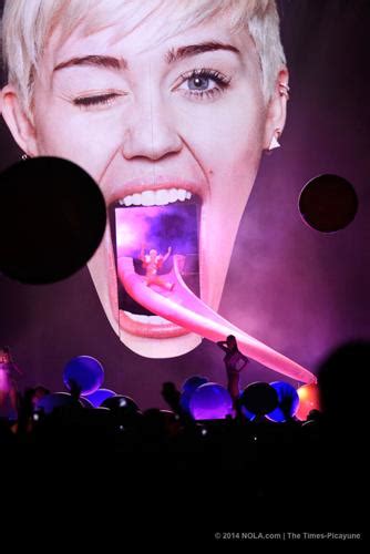 Miley Cyrus Satisfies The Mother Of All Twerking Cheeky Blakk In New