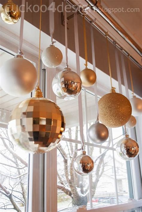20 Great Ways To Decorate Your Home With Christmas Ornaments Styletic