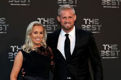Kasper peter schmeichel is a danish professional footballer who plays as a goalkeeper for premier league club leicester city and the denmark national team. Audiences has been running crazy for the lovable couple of ...