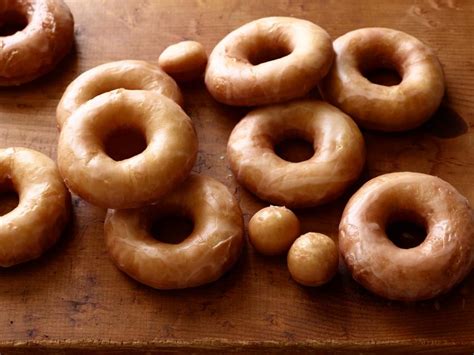 Preheat oven to 400 degrees f. Homemade Glazed Doughnuts Recipe | Ree Drummond | Food Network