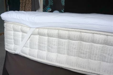 Need a custom airstream mattress? Slumberdown Airstream Mattress Topper Review - Love Chic ...