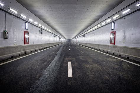Smart Tunnel Lighting Ensures Safety In Velser Tunnel Schréder