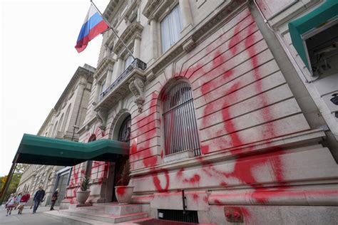 Nyc Police Investigate After Russian Consulate Vandalized Politico