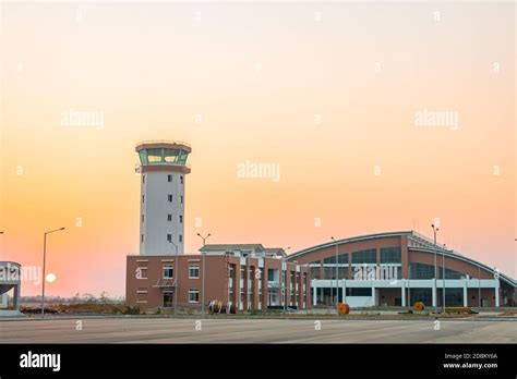 Bhairahawa Airport Hi Res Stock Photography And Images Alamy