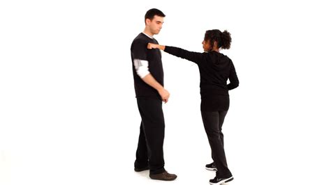 simple self defense techniques easy learn self defense