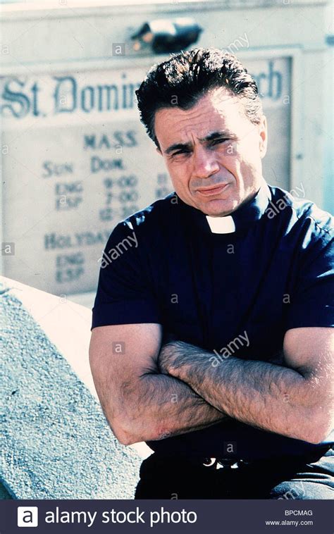Robert Blake In The Tv Show “helltown” Hollywood Glamour Robert Tv Shows Actors Actor Tv Series