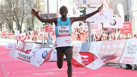 Kenya's hellen obiri bagged a silver medal in the 5000m image caption: Eliud Kipchoge: du 5000m au marathon - U Run