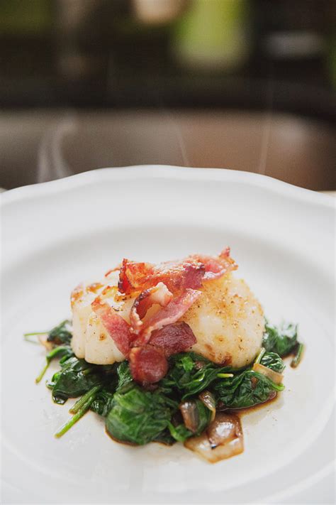 Recipe Pan Seared Scallops With Bacon Live Love Simple