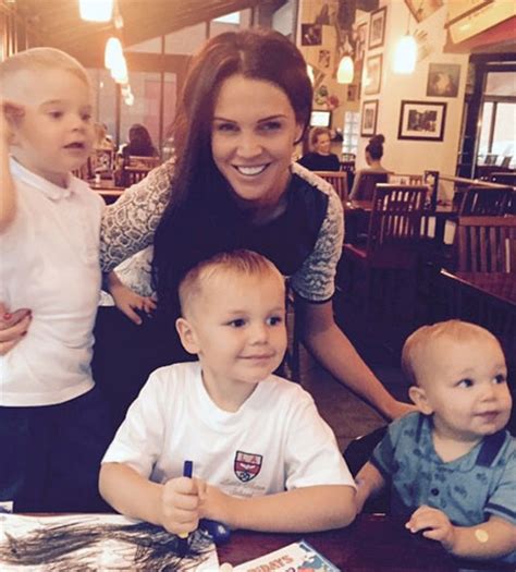 Photogallery of danielle lloyd updates weekly. Danielle Lloyd posts inspirational quote moments before a touching snap with her children | OK ...