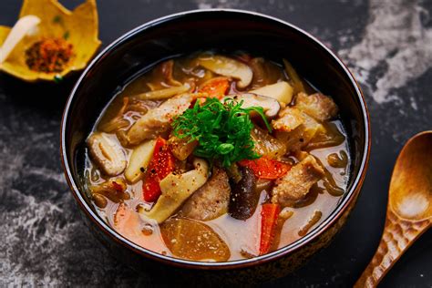 Tonjiru Recipe 豚汁 Japanese Pork Soup