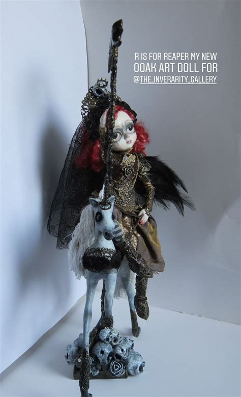 Shrunken Head Morbid Art Dark Oddities Voodoo Doll Strange T