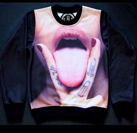 2014 New Arrival Fashion Womenmen Sexy Tongue Galaxy Sweatshirt Pullovers Long Sleeve Finger