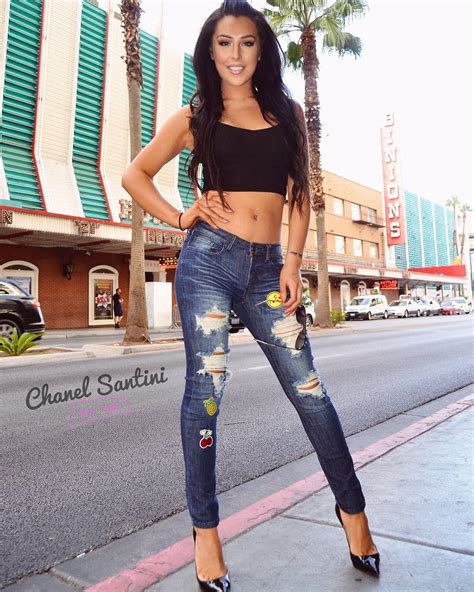 Chanel Santini A Fabulous Gem Scrolller