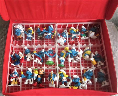 80s Smurf Figures And Carrying Case Vintage Smurfs Lot Of 24 Etsy
