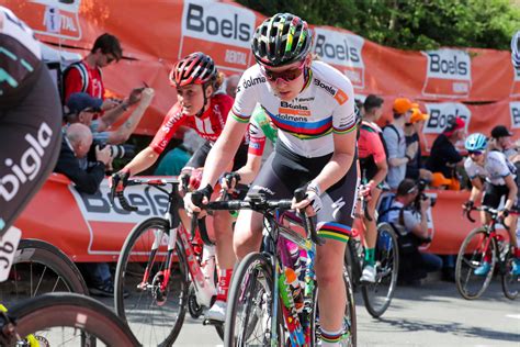 Up this climb the second time my chain got stuck and had a bike change with a lap anna van der breggen of the netherlands celebrates while crossing the finish. Anna Van der Breggen Vence Etapa de Abertura do Tour da ...