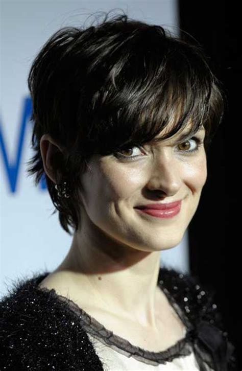 Unfortunately, the trend died down in the following decades — until audrey hepburn in 1953. 20 New Long Pixie Cuts | Short Hairstyles 2018 - 2019 ...