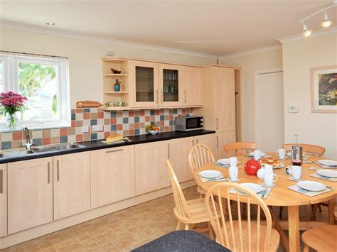 A cottage break is the perfect getaway. 4 Bedroom Cottage in Newquay - Dog Friendly Cottage in ...