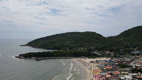 Praia Da Barra Da Lagoa I Praia Com Restaurantes Em Floripa