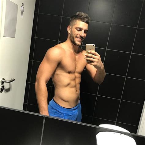 Ariel Vanean ariel vanean official Fotos e vídeos do Instagram Perfect body Body Handsome