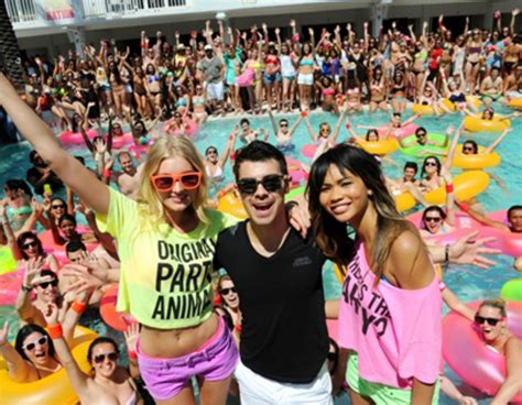 Spring Break Pool Party From Party Pics Miami E News