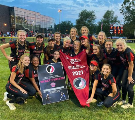 Adm Softball Earns Trip To State Tournament Adm Community School District