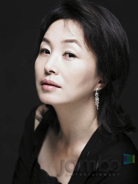 She was born on july 7, 1940 in choong joo, s. ดาราเกาหลี Kim Mi Sook : ประวัติ ผลงานเพลง ผลงานละครของ ...