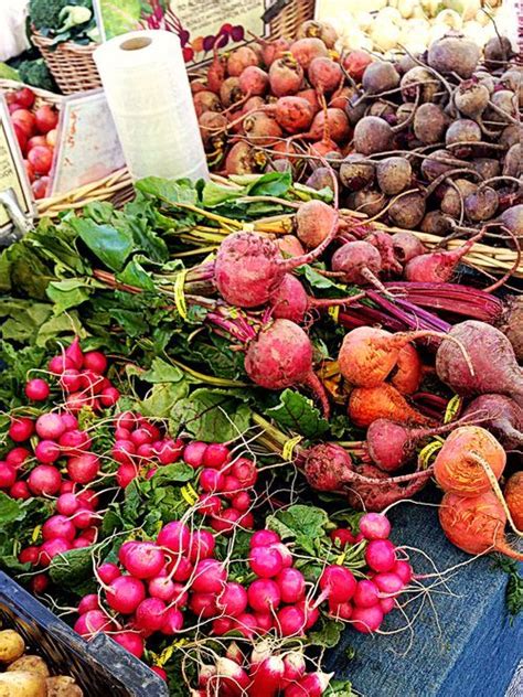 Noshtopia: Whimsical Farmers Market Shot: Beets and Radishes | Fresh food market, Farmers market ...