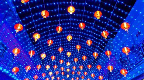Download Wallpaper 3840x2160 Lanterns Garlands Holiday Glow China
