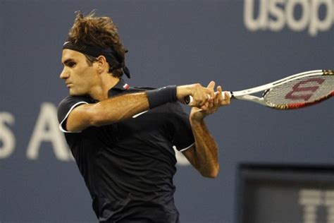 What is it that federer does that other players dont do? Tennis Follow Through