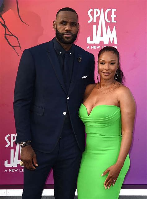 Nba Wives Girlfriends Of Basketball Players A Guide Usweekly