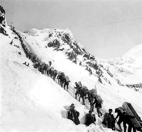Klondike Gold Rush When 100000 Prospectors Traveled For A Year To