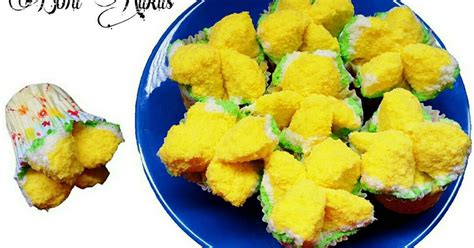 451 resep bolu kukus merekah besar ala rumahan yang mudah dan enak dari komunitas memasak terbesar dunia! Resep Bolu Kukus Mekar oleh DapuaMakwo - Cookpad