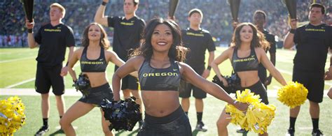 Oregon Cheerleading University Of Oregon Athletics