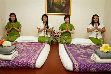 4hand Couple Massage Anyone Hehe Picture Of Jasmine Thai Massage