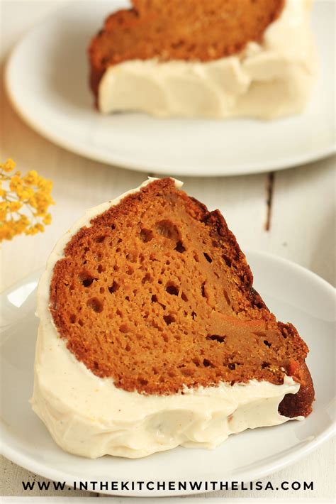 You'll impress even the pickiest of eaters with this wonder. Easy to Make Pumpkin Cake with Cream Cheese Frosting ...