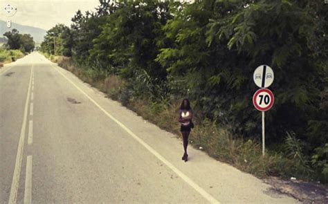Les photos les plus étranges trouvées sur Google Street View Breakforbuzz