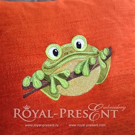 Machine Embroidery Design Frog 3 Sizes Etsy