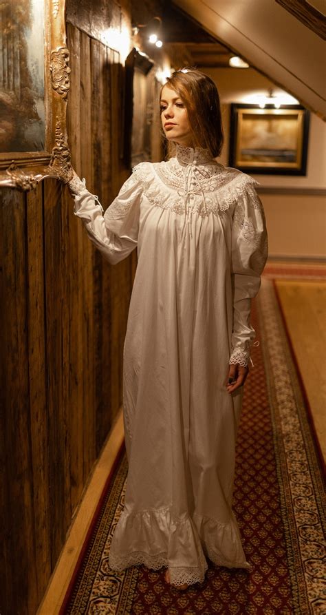 Victorian Nightgown Nightdress Pajamas Robes