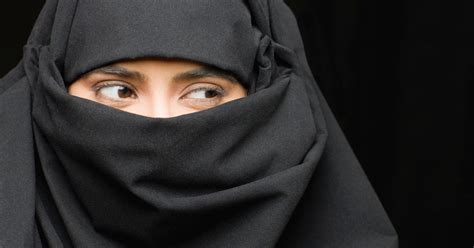 Burka Ban Why Muslim Women Cover Up Huffpost Uk